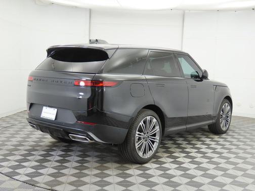 2025 Land Rover Range Rover Sport SE
