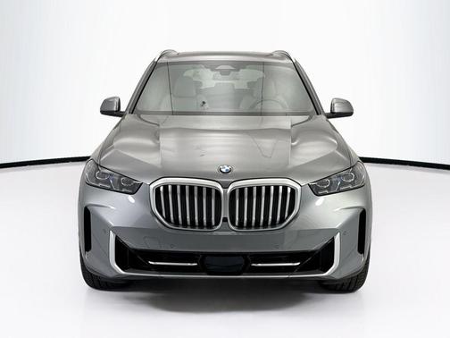 Skyscraper Grey Metallic 2025 BMW X5 sDrive40i