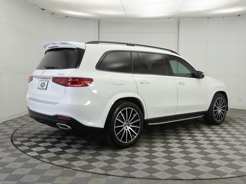 2025 Mercedes-Benz GLS 580 4MATIC