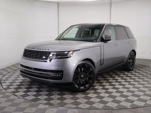 2025 Land Rover Range Rover P530 SE