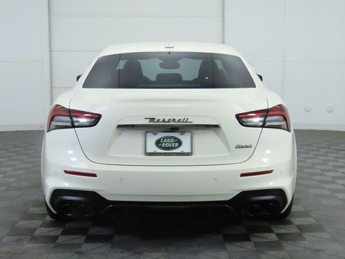 2021 Maserati Ghibli Trofeo