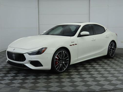 2021 Maserati Ghibli Trofeo