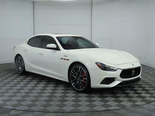 2021 Maserati Ghibli Trofeo