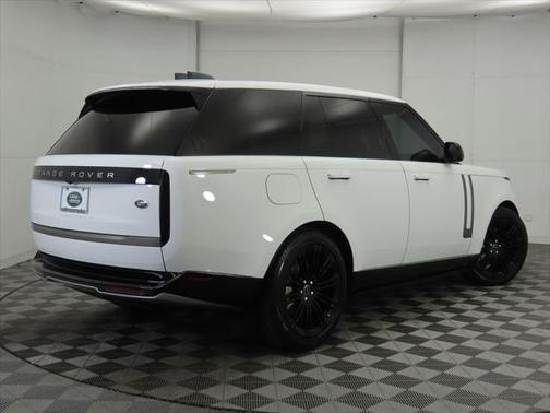 2023 Land Rover Range Rover P400 SE