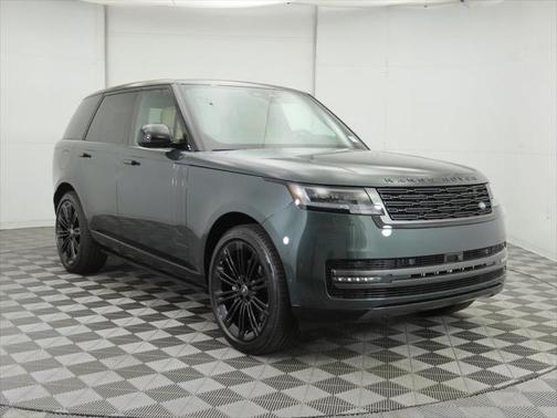 2025 Land Rover Range Rover P400 SE