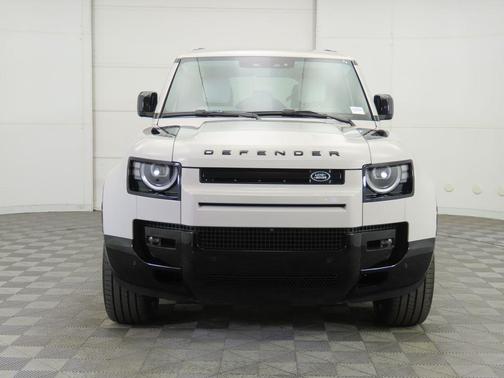 2026 Land Rover Defender P400 X-Dynamic SE