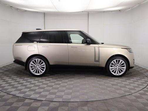 2025 Land Rover Range Rover P400 SE