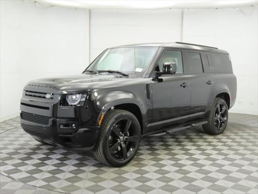 2025 Land Rover Defender V8