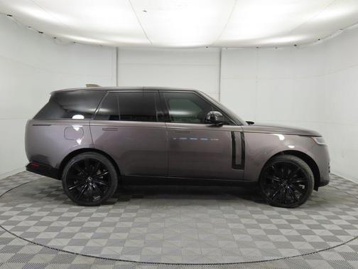 2022 Land Rover Range Rover P530 SE