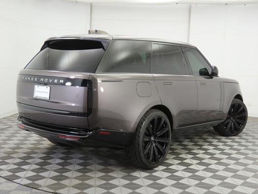 2022 Land Rover Range Rover P530 SE
