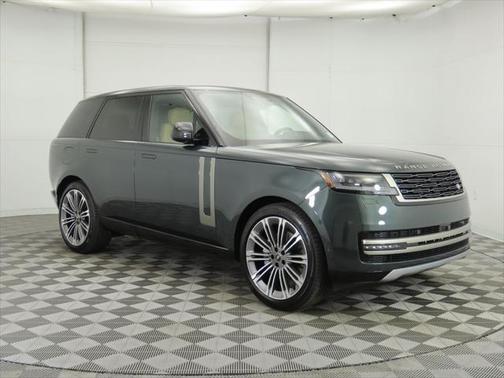 2025 Land Rover Range Rover P400 SE