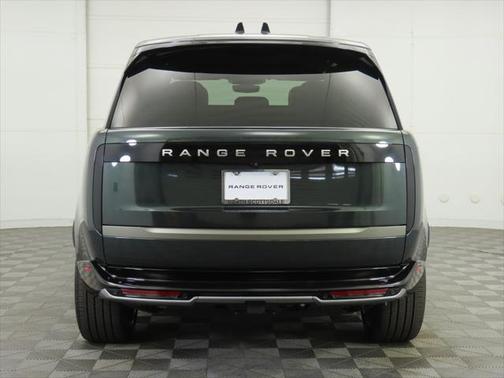 2025 Land Rover Range Rover P400 SE