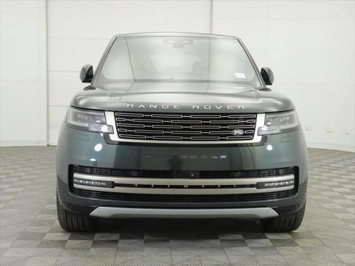 2025 Land Rover Range Rover P400 SE