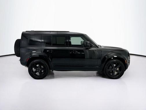 Santorini Black Metallic 2026 Land Rover Defender P400 X-Dynamic SE