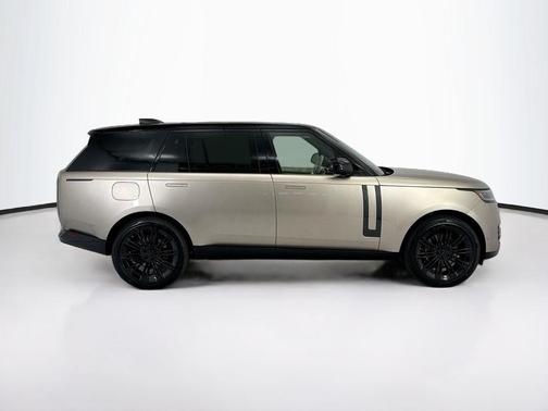 Batumi Gold Premium Metallic 2026 Land Rover Range Rover P530 SE 7 Seat