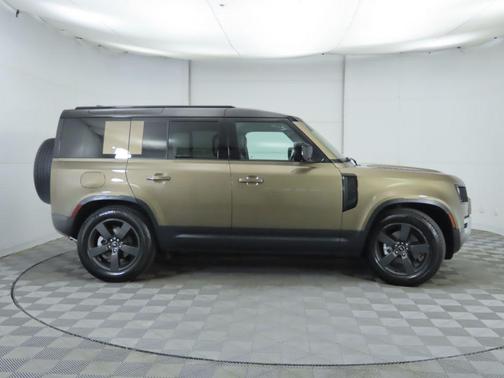 2021 Land Rover Defender 110 S