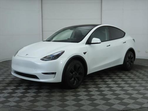 2025 Tesla Model Y Long Range Dual Motor All-Wheel Drive