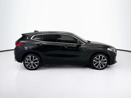 Black Sapphire Metallic 2020 BMW X2 sDrive28i