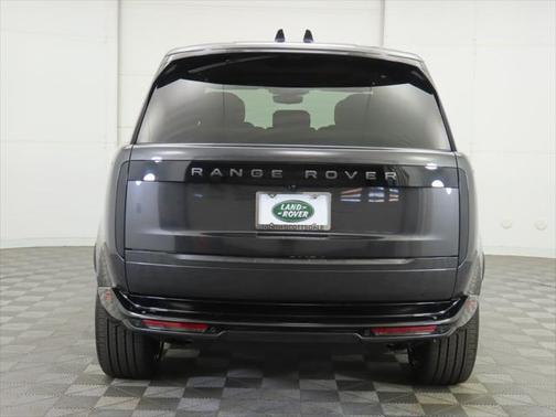 2025 Land Rover Range Rover P400 SE