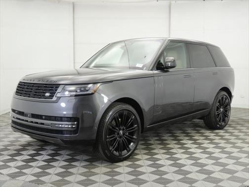 2025 Land Rover Range Rover P400 SE