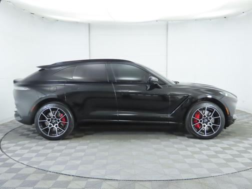 2021 Aston Martin DBX Base