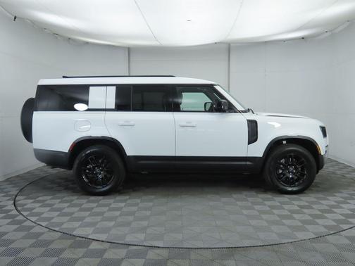 2025 Land Rover Defender 130 P400 S