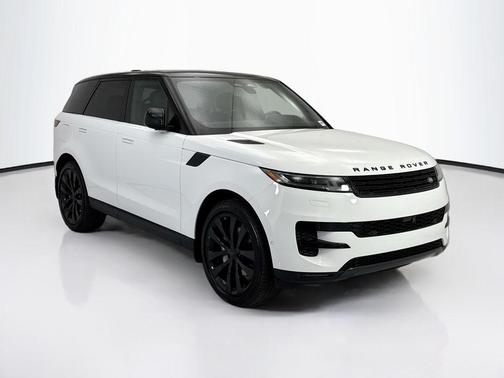 Fuji White 2026 Land Rover Range Rover Sport SE