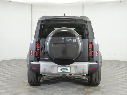 2025 Land Rover Defender 110 P400 S