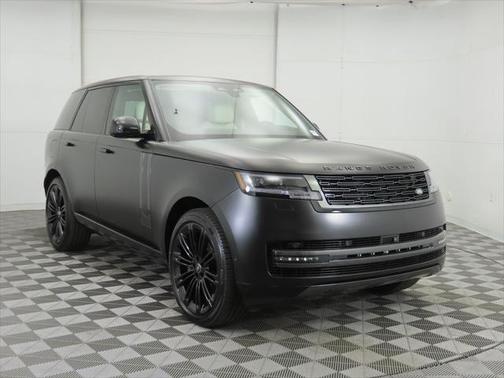 2025 Land Rover Range Rover P530 SE