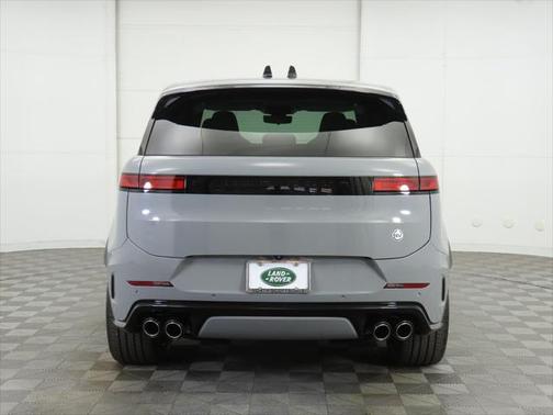 2025 Land Rover Range Rover Sport P635 SV Edition Two