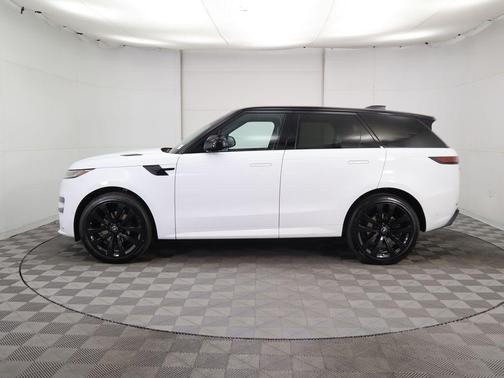 2025 Land Rover Range Rover Sport SE