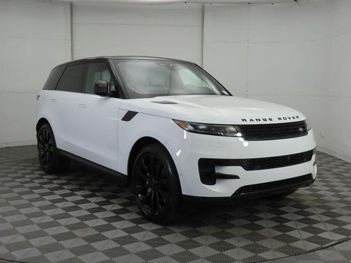 2026 Land Rover Range Rover Sport SE