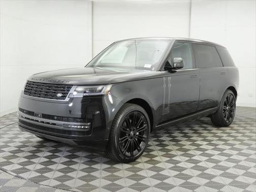 2025 Land Rover Range Rover P400 SE 7 Seat