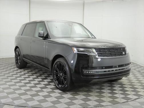 2025 Land Rover Range Rover P400 SE 7 Seat