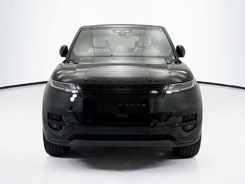 Santorini Black Metallic 2026 Land Rover Range Rover Sport SE