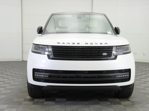 2025 Land Rover Range Rover P400 SE