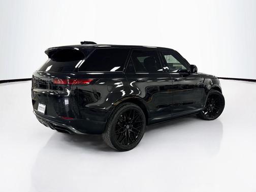 2024 Land Rover Range Rover Sport SE
