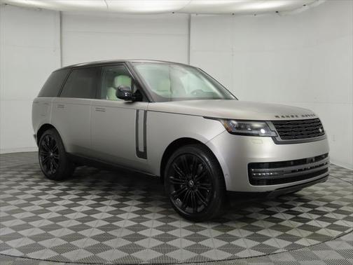 2025 Land Rover Range Rover P530 SE