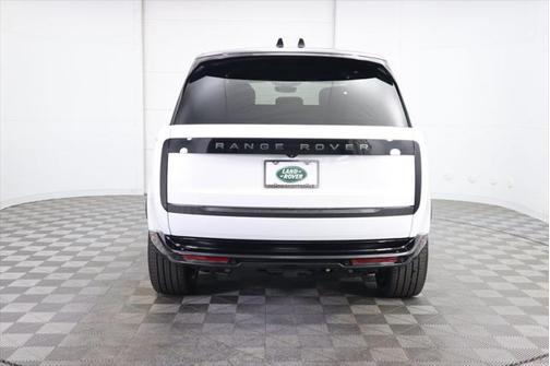 2025 Land Rover Range Rover P530 SE