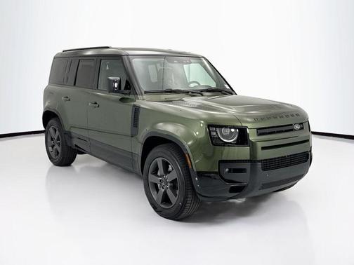 Woolstone Green Metallic 2026 Land Rover Defender P400 X-Dynamic SE