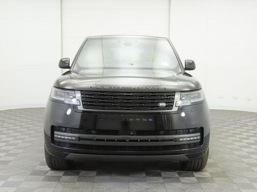 2025 Land Rover Range Rover P400 SE
