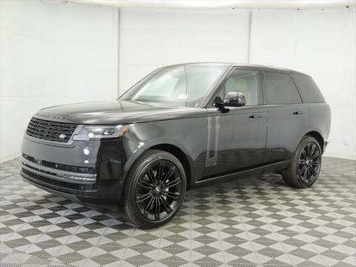 2025 Land Rover Range Rover P400 SE