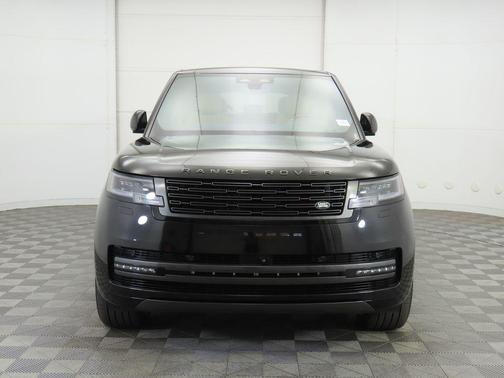 2026 Land Rover Range Rover P400 SE 7 Seat