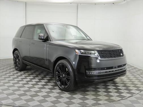 2025 Land Rover Range Rover P400 SE