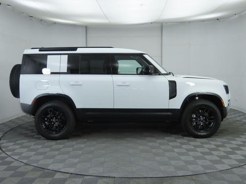 2025 Land Rover Defender 110 P300