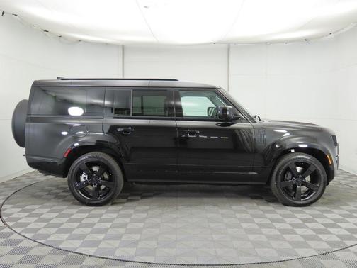 2026 Land Rover Defender P400 X-Dynamic SE