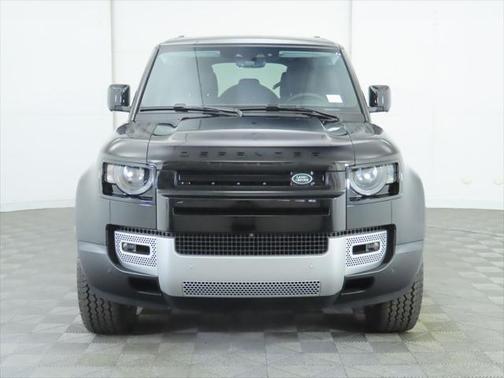 2025 Land Rover Defender 110 P400 S