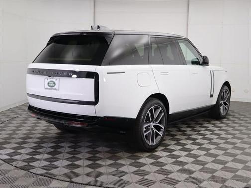 2025 Land Rover Range Rover P400 SE