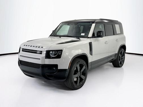 Borasco Grey Metallic 2026 Land Rover Defender P400 X-Dynamic SE