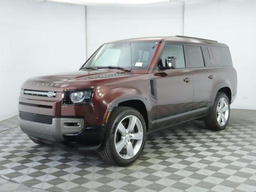 2025 Land Rover Defender 130 P400 X-Dynamic SE